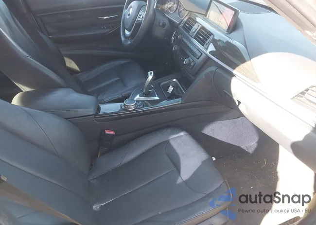 WBA3B3G51FNT19829: 44144213