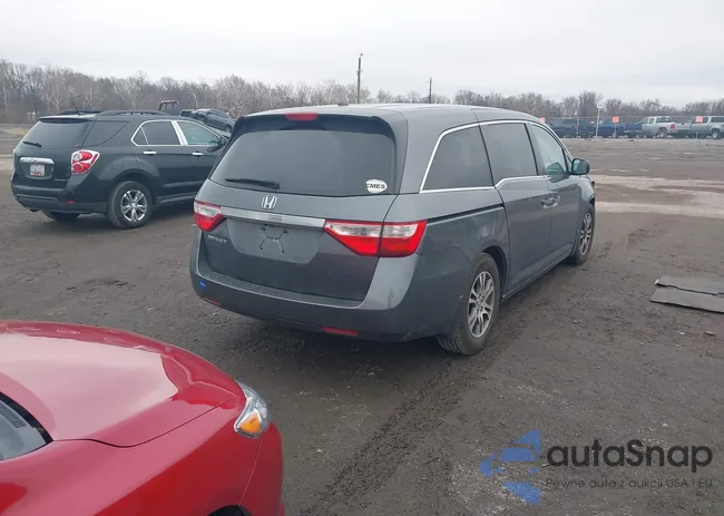 5FNRL5H68DB064556: 44144218