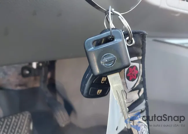 1N6AF0KY7DN105985: 44144242