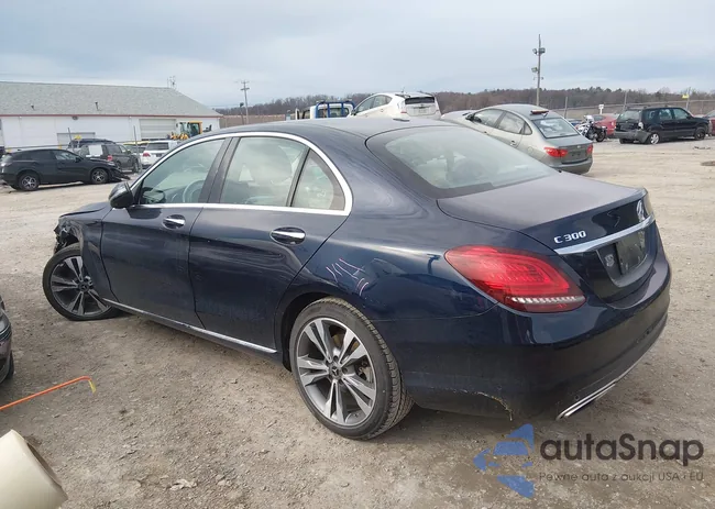 W1KWF8EB9MR626879: 44144257