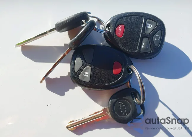 2GCEC19J281207942: 44144264