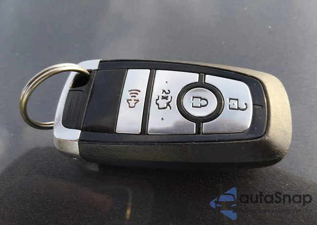 3FA6P0HD4LR221804: 44144297