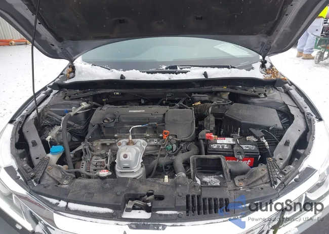 1HGCR2F5XGA204229: 44144312