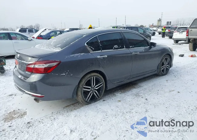 1HGCR2F5XGA204229: 44144312