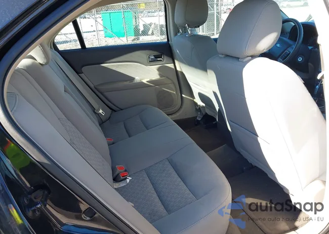 3FAHP0HG1CR270882: 44144315