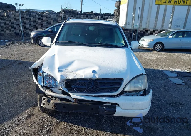 4JGAB54EXYA153360: 44144326