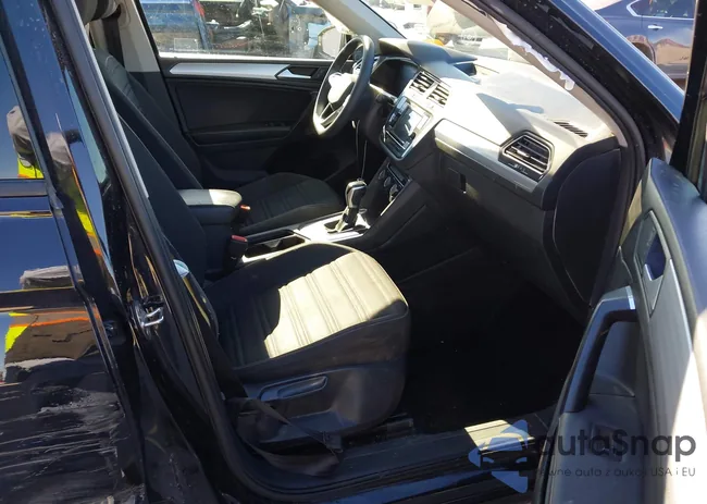 3VV1B7AXXNM111809: 44144382