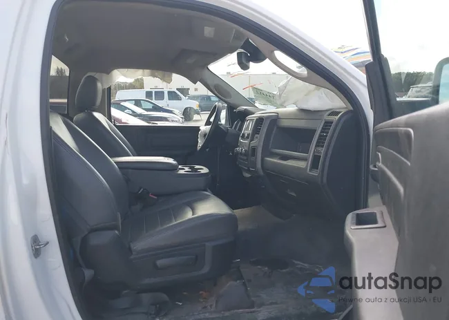 3C6JR6DT4KG522654: 44144412