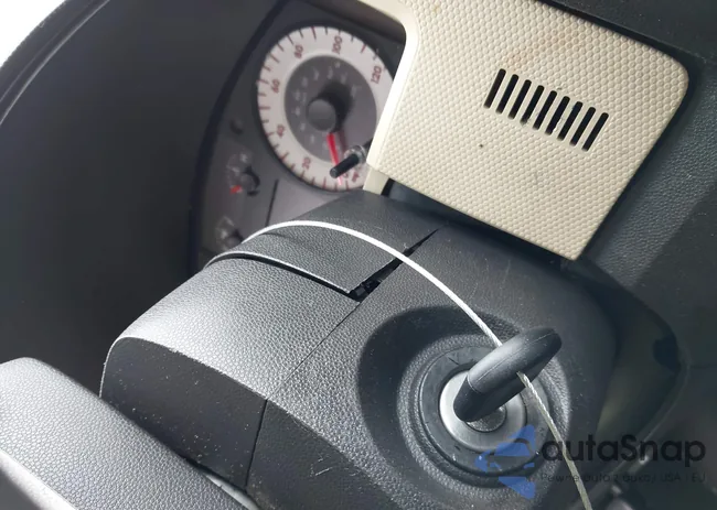 4F2CZ02Z68KM03981: 44144417