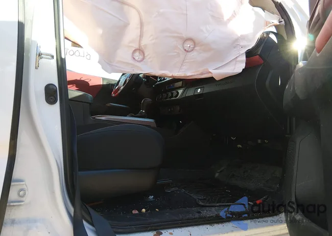 3TYCZ5AN0PT106907: 44144460