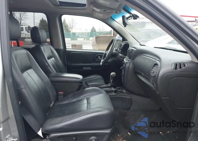 1GNDT13S852356615: 44145484