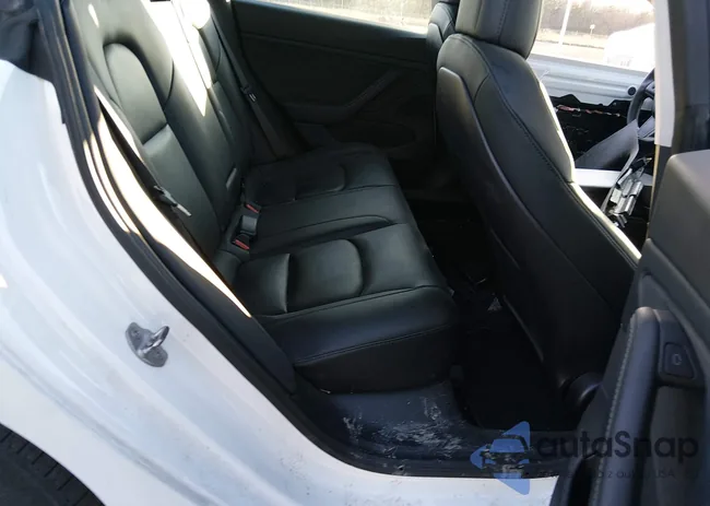 5YJ3E1EBXMF901981: 44145488