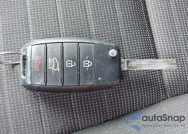 KNDPMCAC9J7302053: 44145507