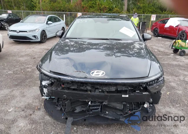 KMHL54JJ4SA128425: 44145511