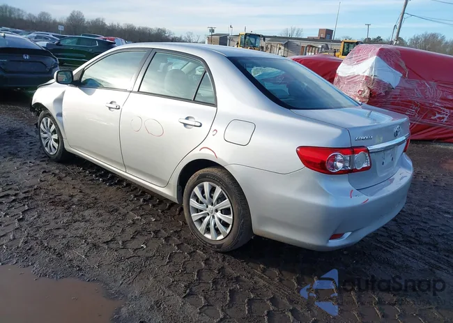 2T1BU4EE1CC758433: 44145574