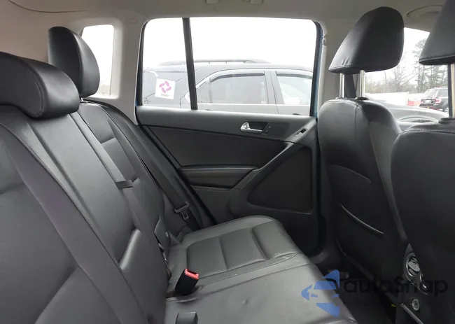 WVGAV7AX3HK023018: 44145625