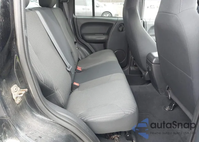 1J4GL48K33W601871: 44145642