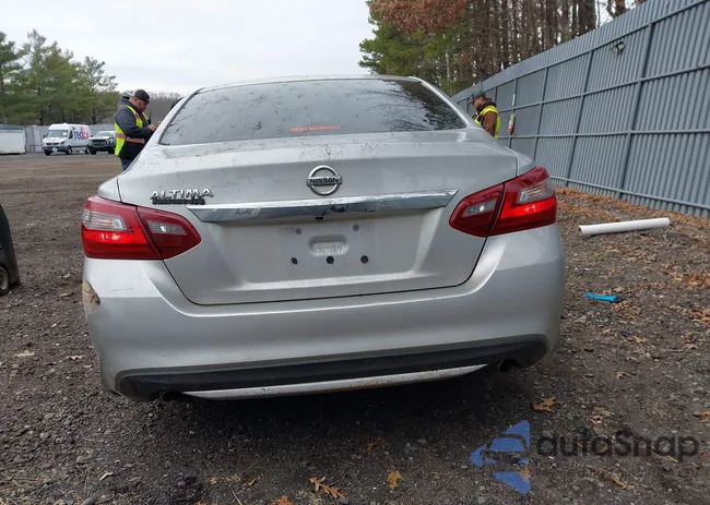 1N4AL3APXJC153872: 44145675