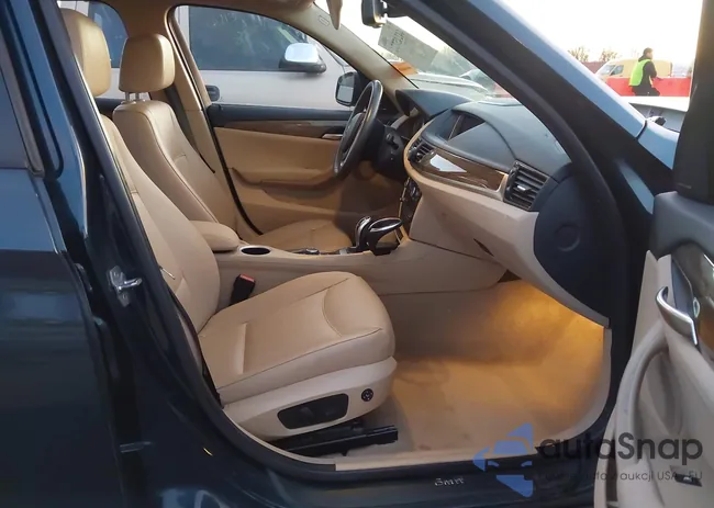 WBAVL1C50FVY38208: 44145771