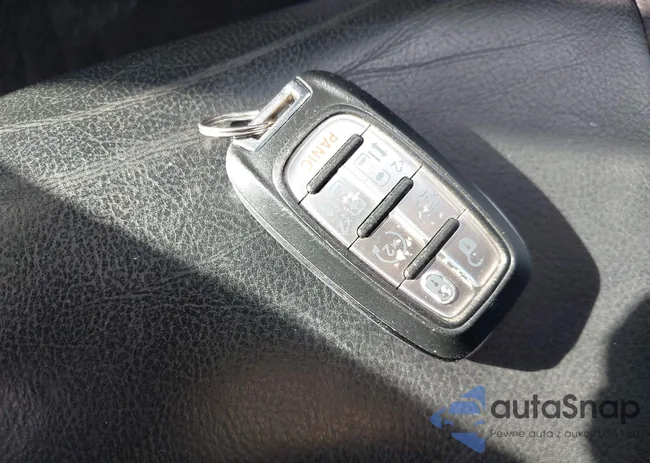 2C4RC1BG8HR511083: 44145815