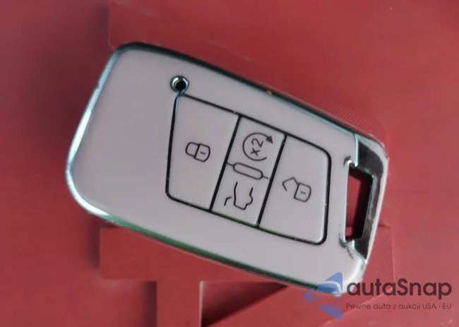 3VV8B7AX2PM000592: 44145831