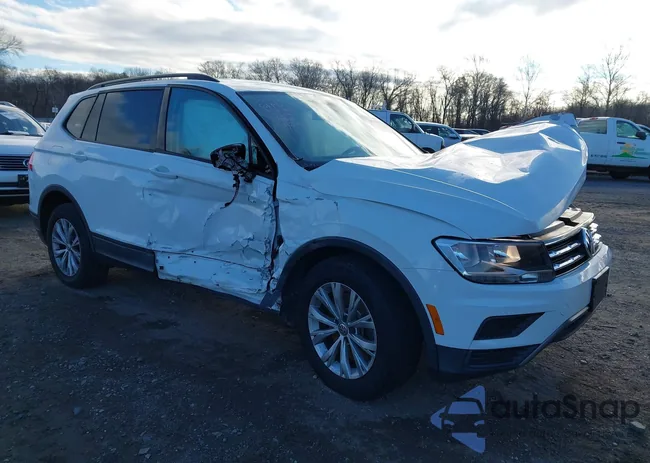 3VV0B7AX2JM107842: 44145864