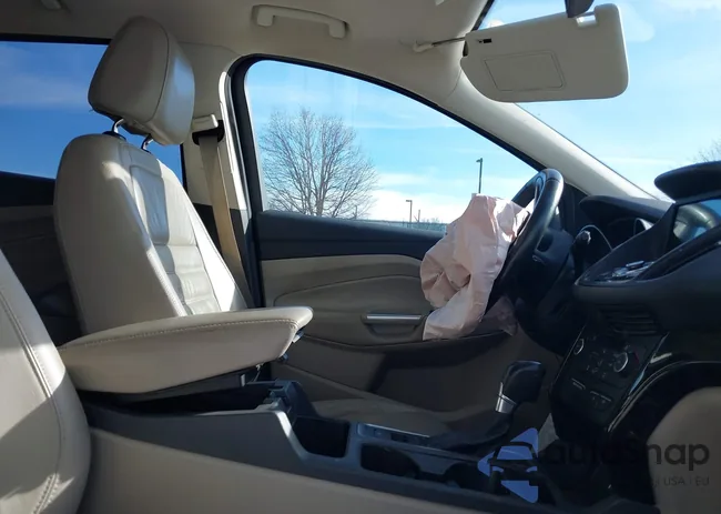 1FMCU9J90HUE17962: 44145938