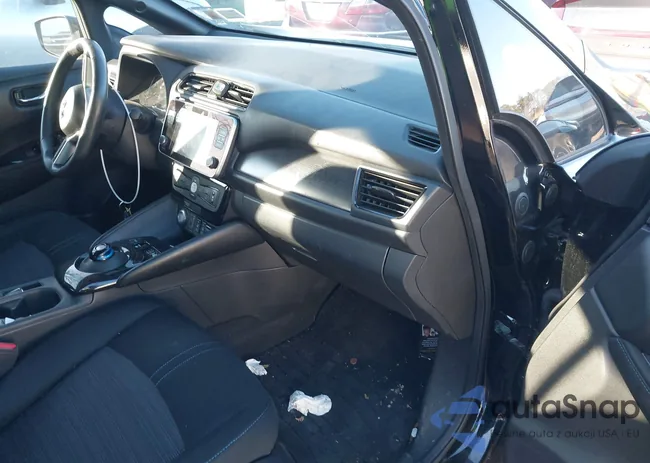 1N4AZ1CV2MC556196: 44145965