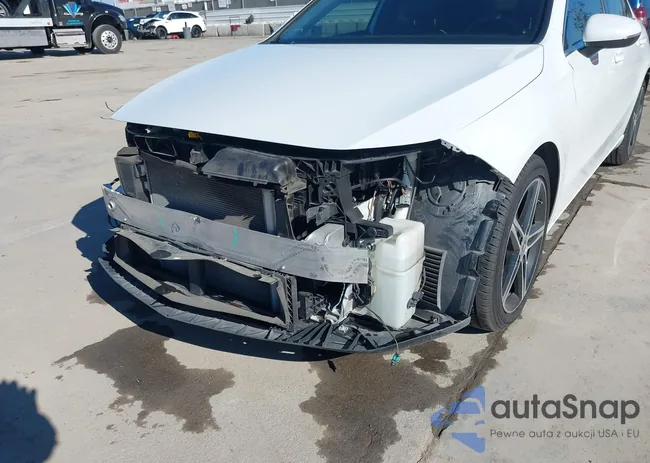 WDD3G4EB9KW035300: 44146006