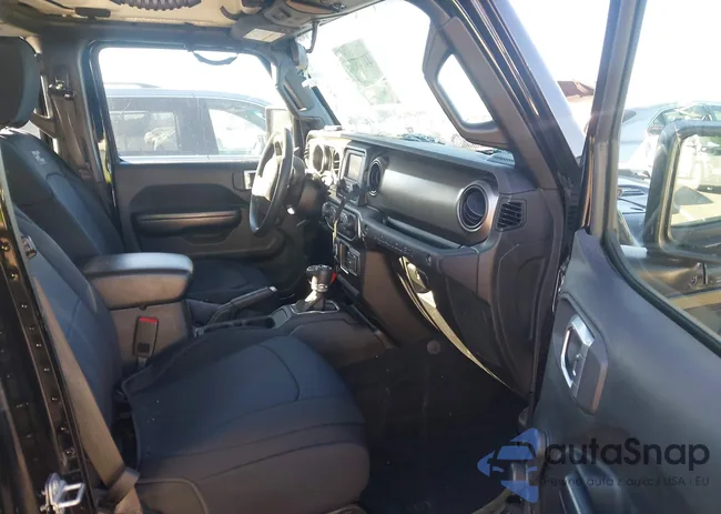 1C4HJXDN1KW587243: 44146018