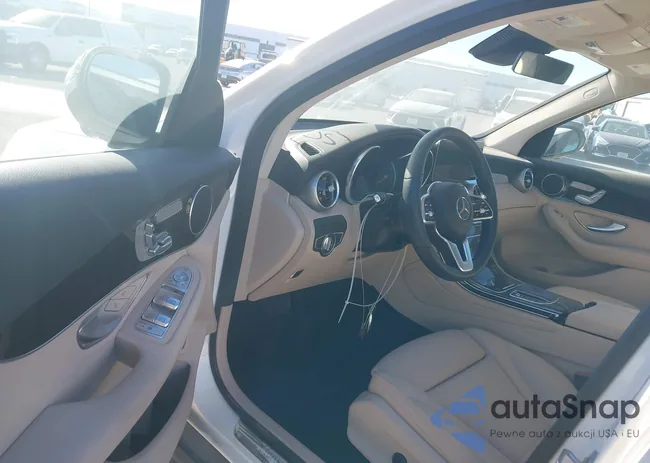 W1N0G8DB2NV333857: 44146033