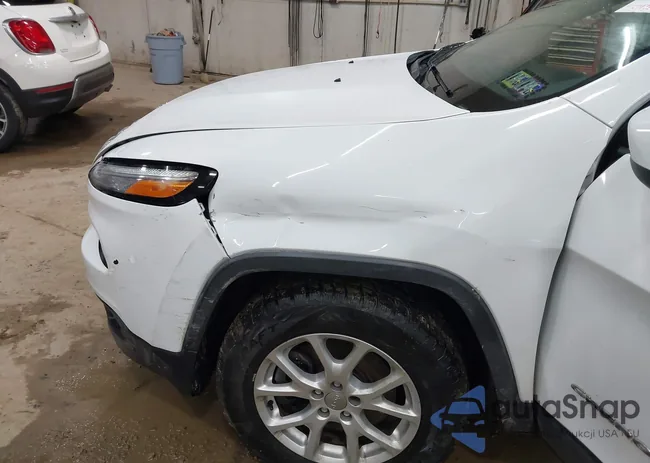 1C4PJMCS9EW152721: 44145074