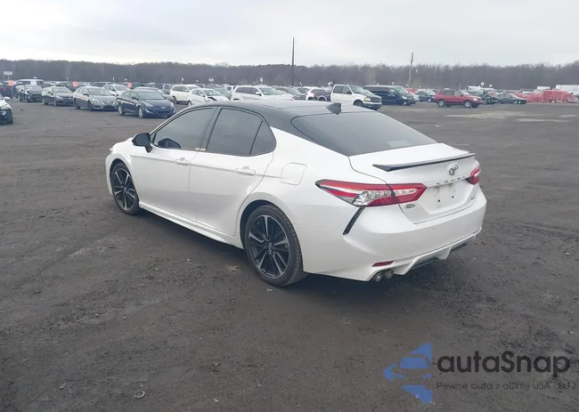 4T1B61HK8KU249396: 44145178