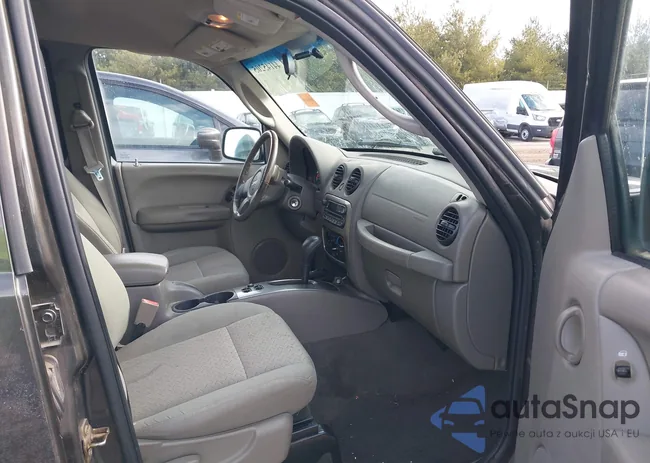 1J4GL38K45W563709: 44145205