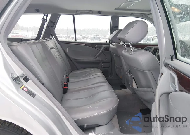 WDBJH65J9YB082942: 44145207