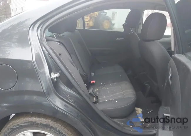 1G1JD5SG1F4125860: 44145227