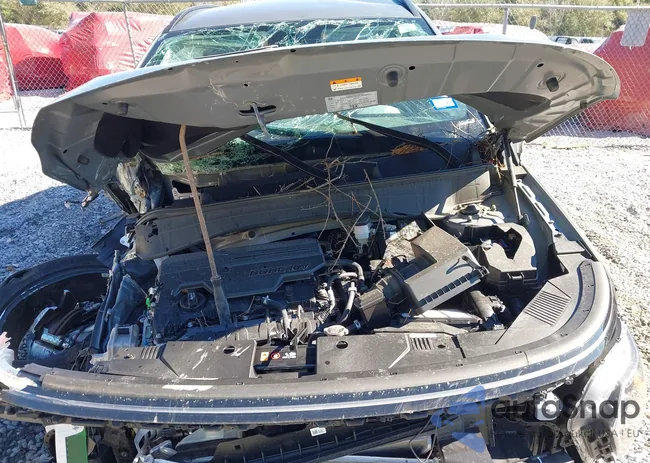 KM8HB3AB3SU300587: 44145228