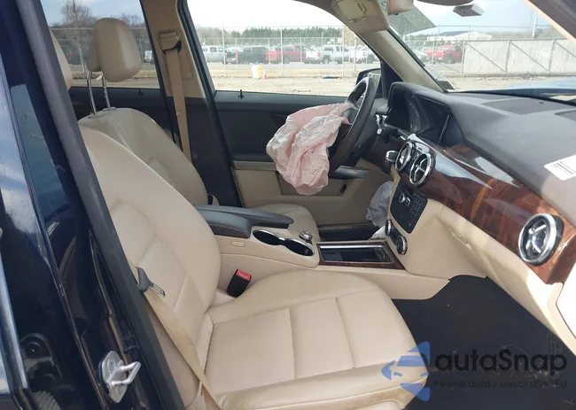 WDCGG8JB9EG183951: 44145232