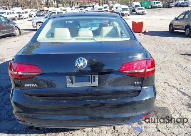 3VWDB7AJ3JM207828: 44145233