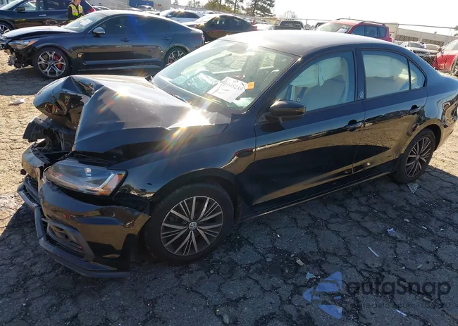 3VWDB7AJ3JM207828: 44145233