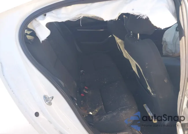 3MZBPADM3KM104647: 44145261