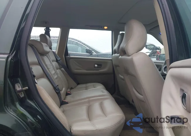 YV1LZ56D6X2622153: 44145264