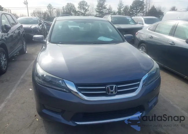 1HGCR2E75FA116660: 44145358