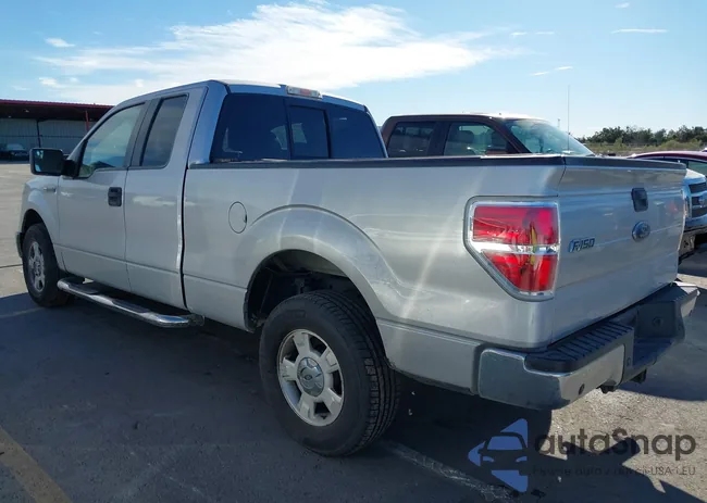 1FTFX1CT4EKF77434: 44146477