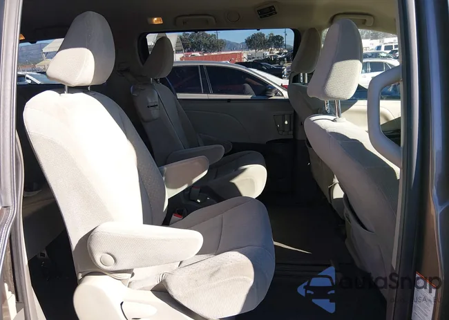 5TDKZ3DC3JS931191: 44146490