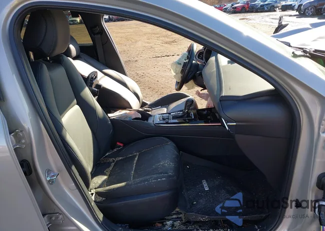 3MVDMBCM2RM600642: 44146559