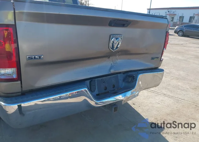 1D3HB18P49S801530: 44146819