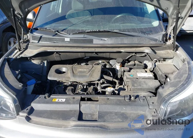 KNDJN2A23H7466932: 44146853