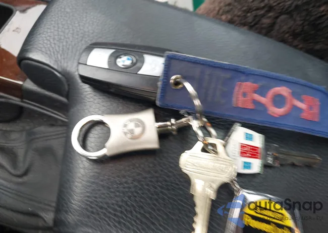 WBAVB73507VH21898: 44146888