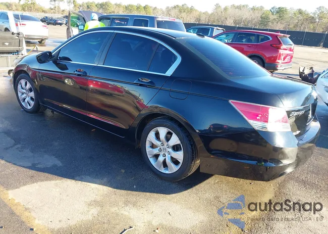 1HGCP2F83AA116520: 44146940